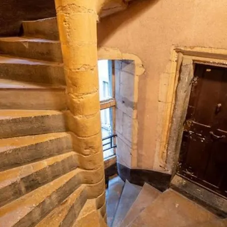 Apartment Lugdunum At The Heart Of The Old Ail Lyon