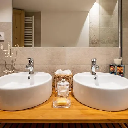 Allinlyon | Charme Xive Siecle Au Vieux